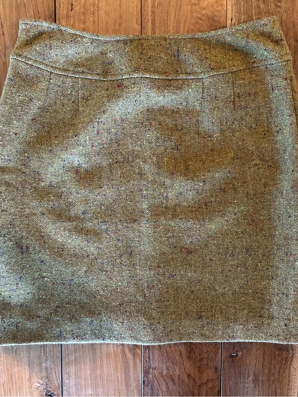 Liz Claiborne Olive Wool Mini Skirt with Multicolor Speckle